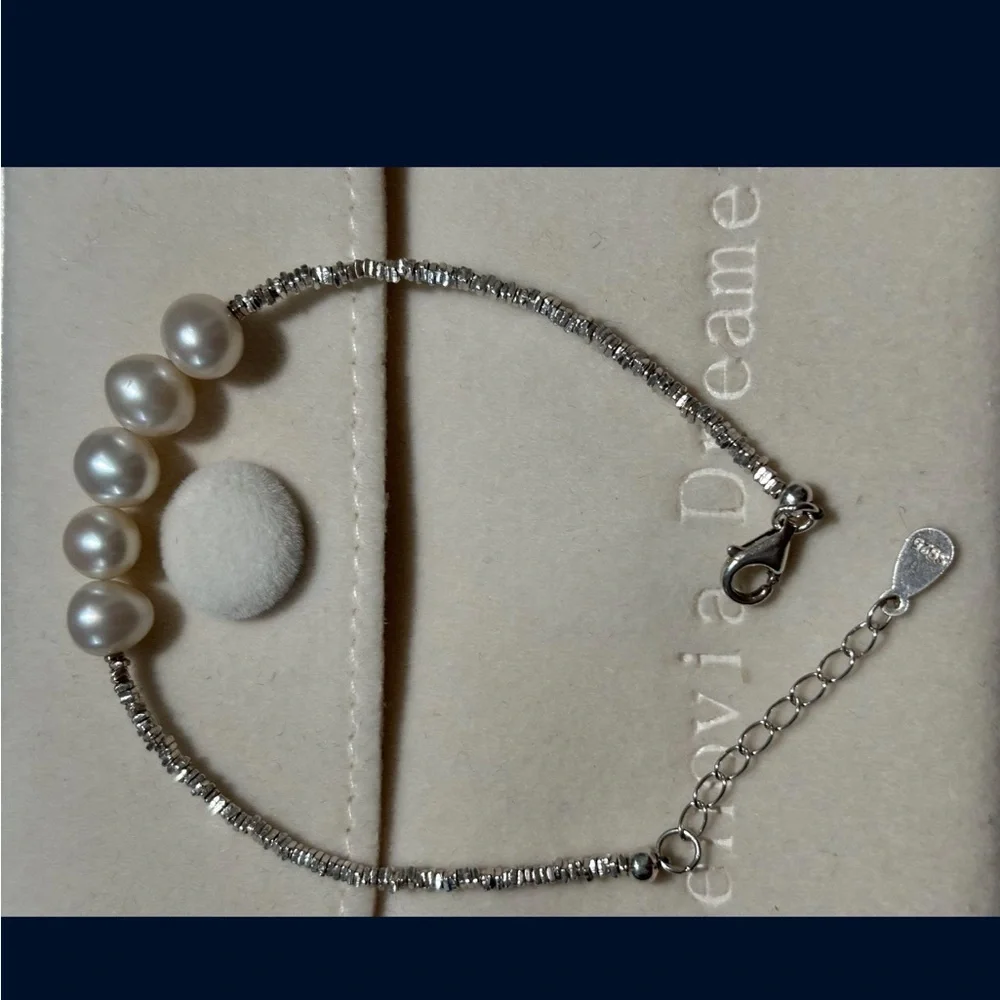 Necklace and bracelet set - Picture 8 of 13